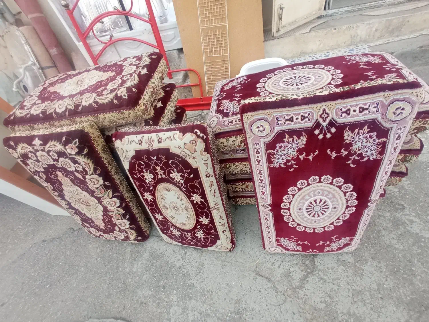 پشتی|پشتی|سنندج, |دیوار