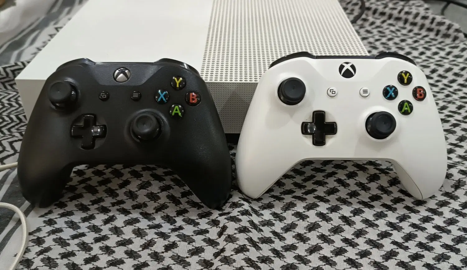 Xbox one S|کنسول، بازی ویدئویی و آنلاین|اهواز, زیتون کارمندی|دیوار