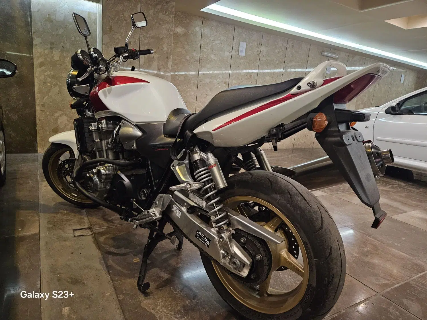 cb1300|موتورسیکلت|اصفهان, باغ زیار|دیوار