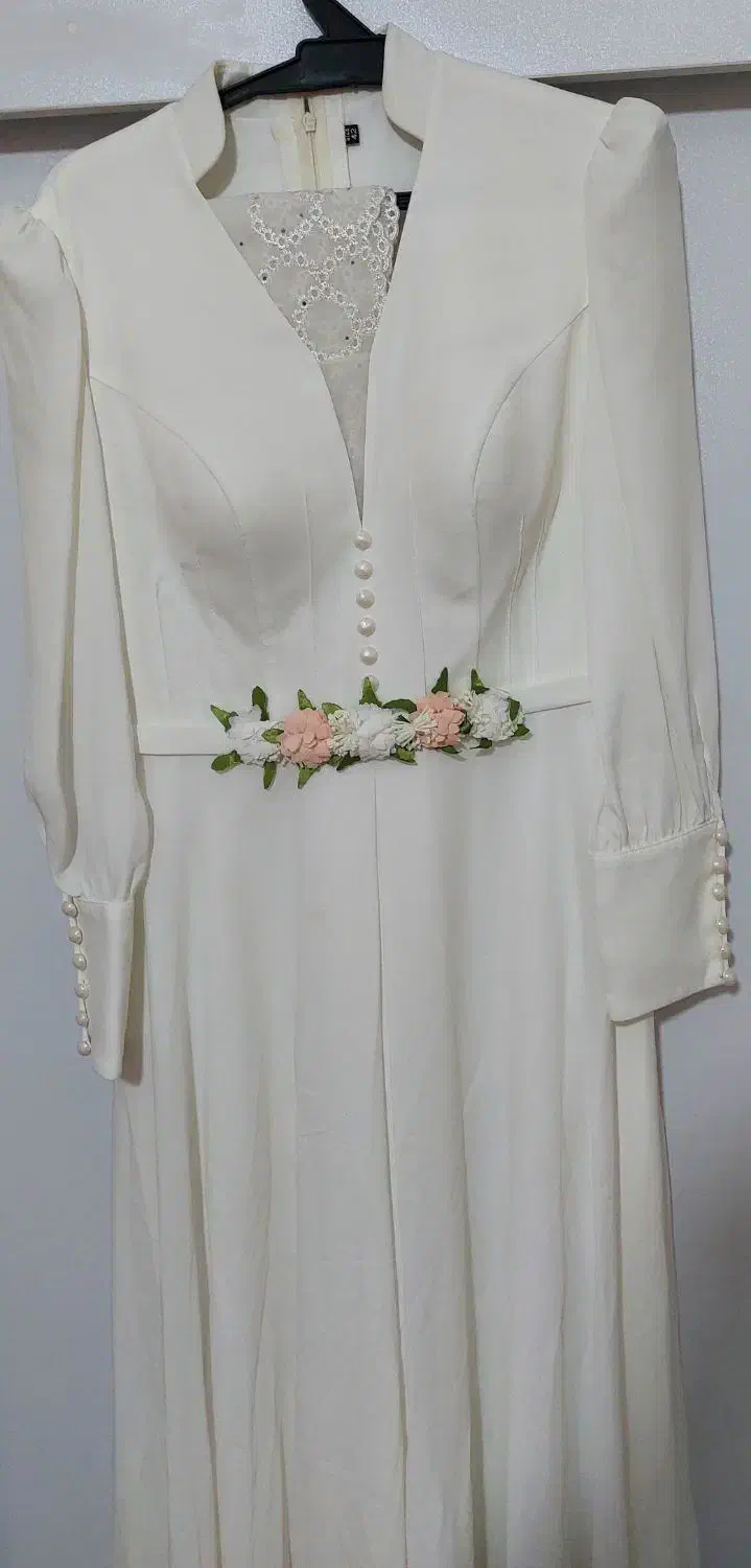 لباس|لباس|کرج, کوی امامیه|دیوار