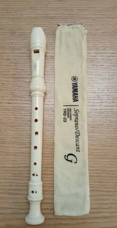 فولوت|سازهای بادی|کرج, کلاک نو|دیوار