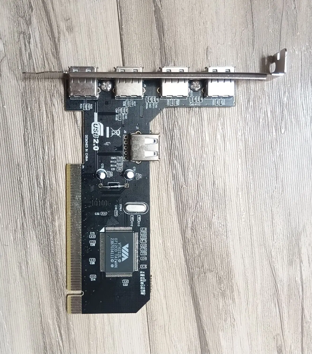کارت USB|قطعات و لوازم جانبی رایانه|فولادشهر, C1|دیوار