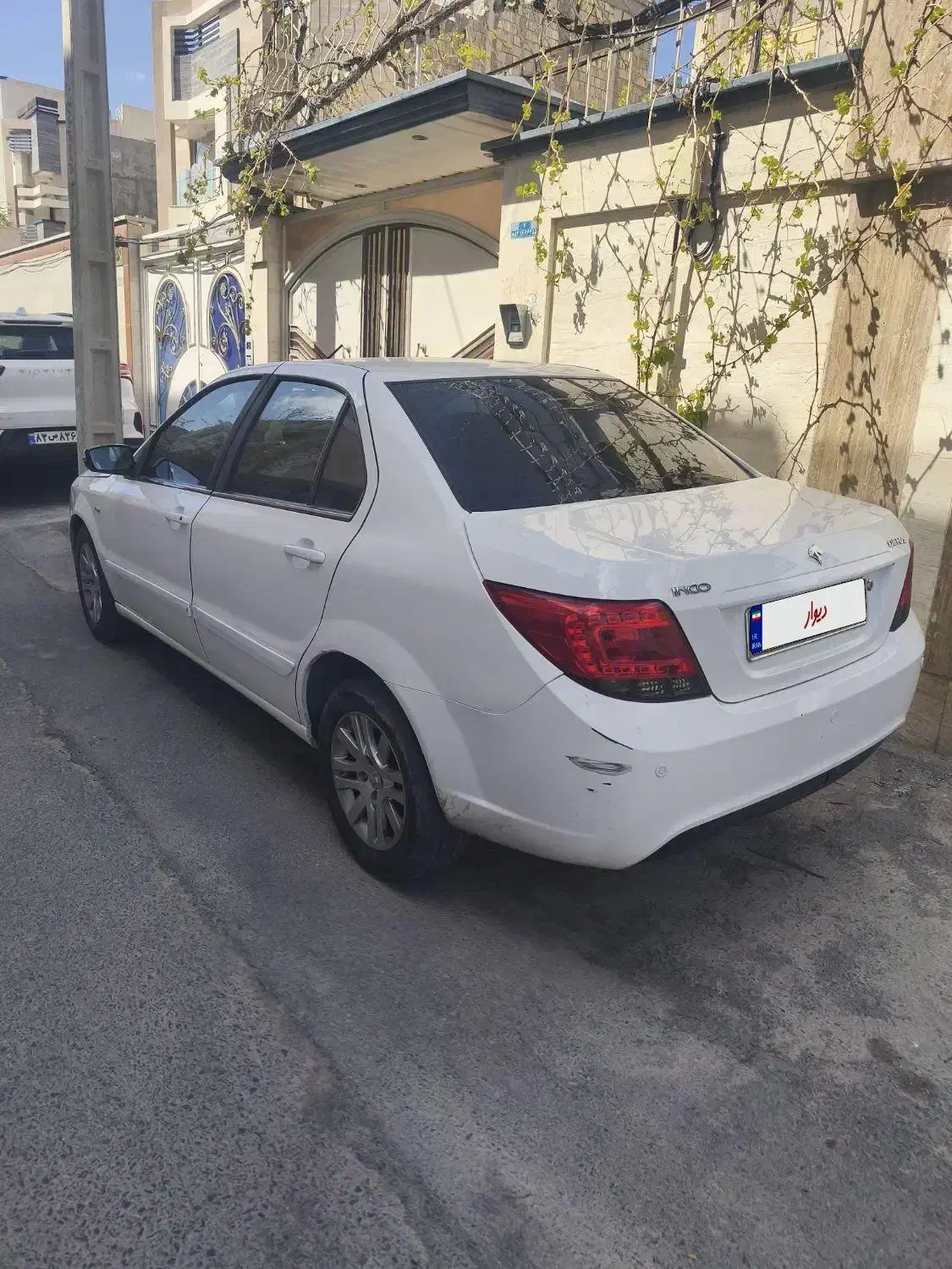 دنا|خودرو سواری و وانت|نجف‌آباد, حومه نجف آباد|دیوار