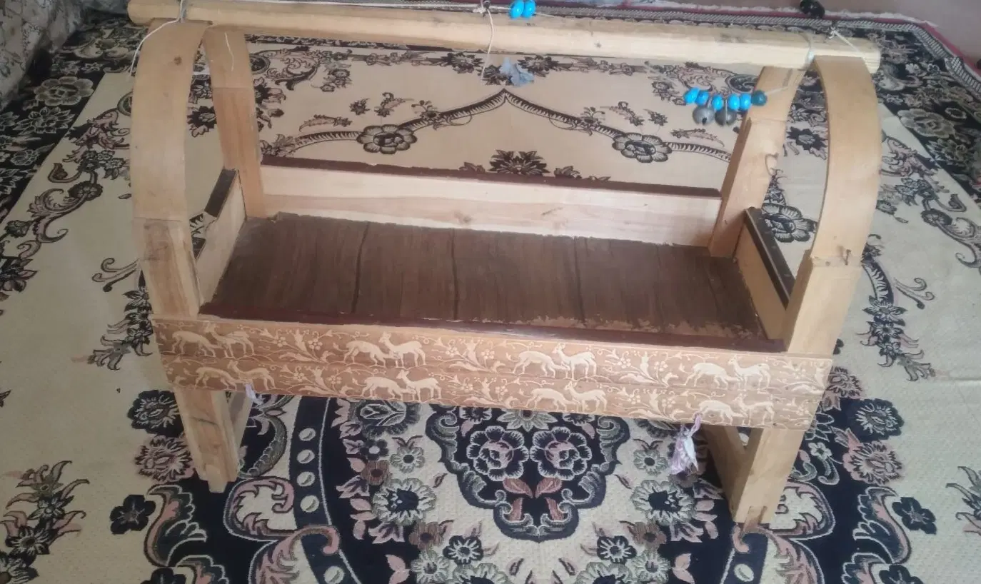 گهواره|تخت و سرویس خواب|ایذه, |دیوار