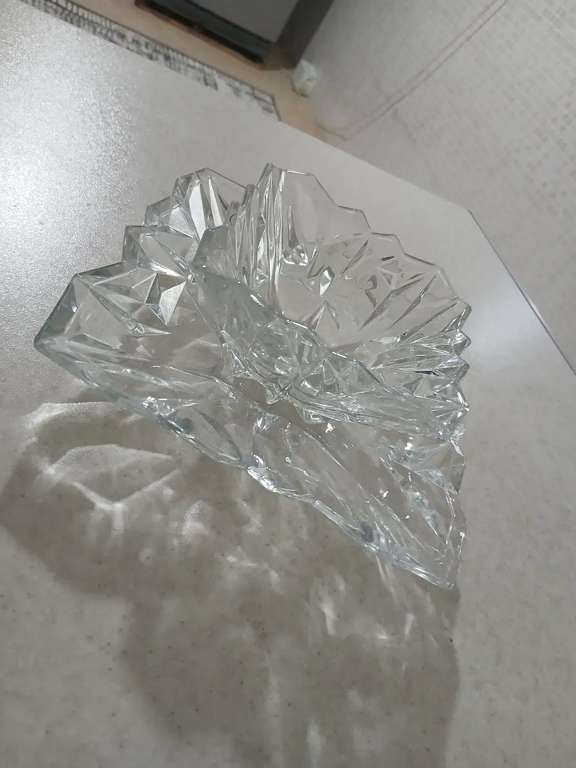 اجیل خوری|ظروف سرو و پذیرایی|قم, باغ شریفی|دیوار