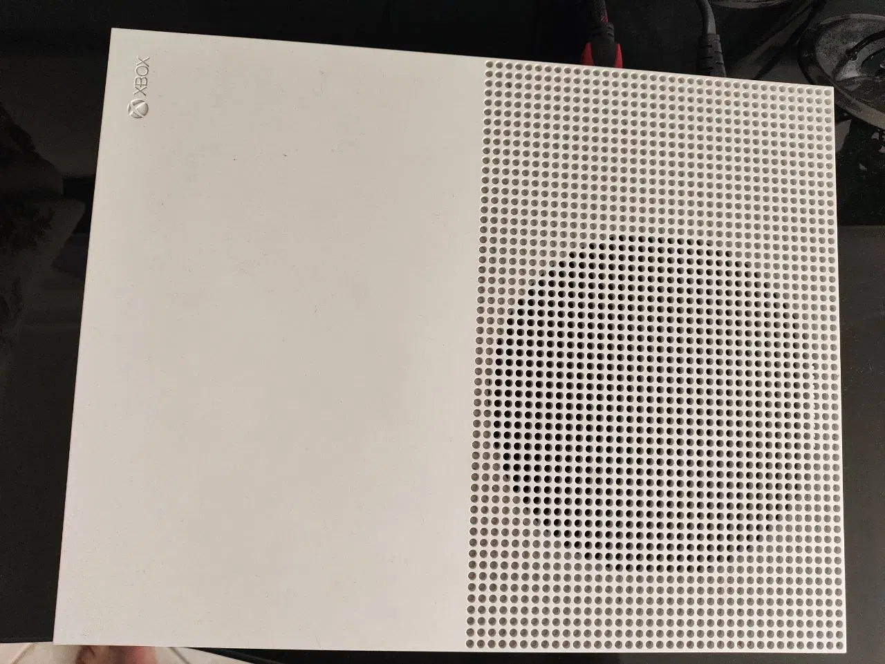 Xbox one s|کنسول، بازی ویدئویی و آنلاین|اندیشه, اندیشه فاز ۴|دیوار