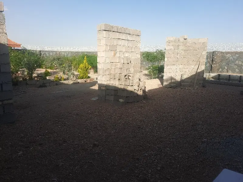 باغ ۱۰۰۰ متری با آب و برق - Więcej