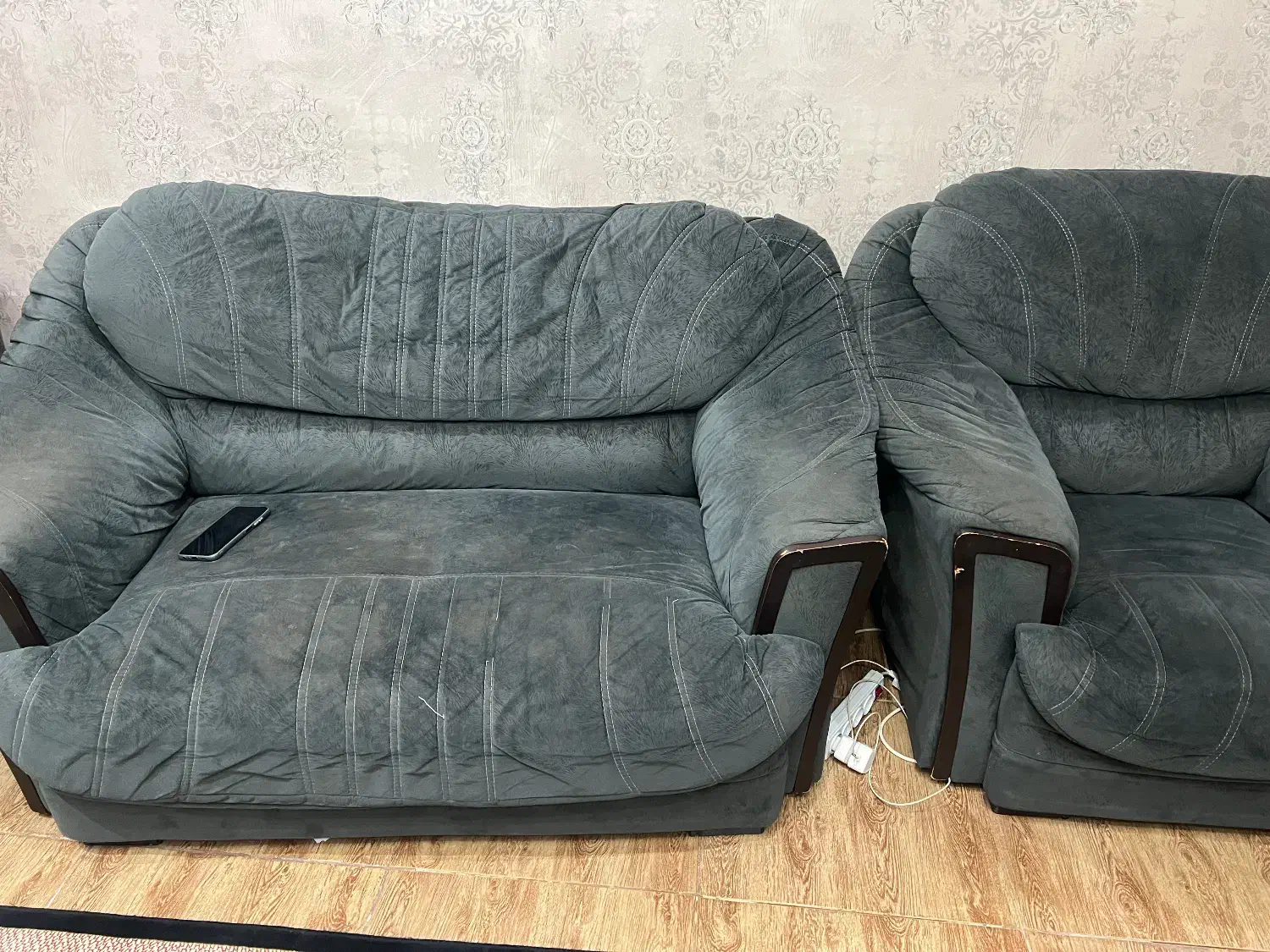 مبل راحتی|مبلمان خانگی و میز عسلی|رشت, یخسازی|دیوار