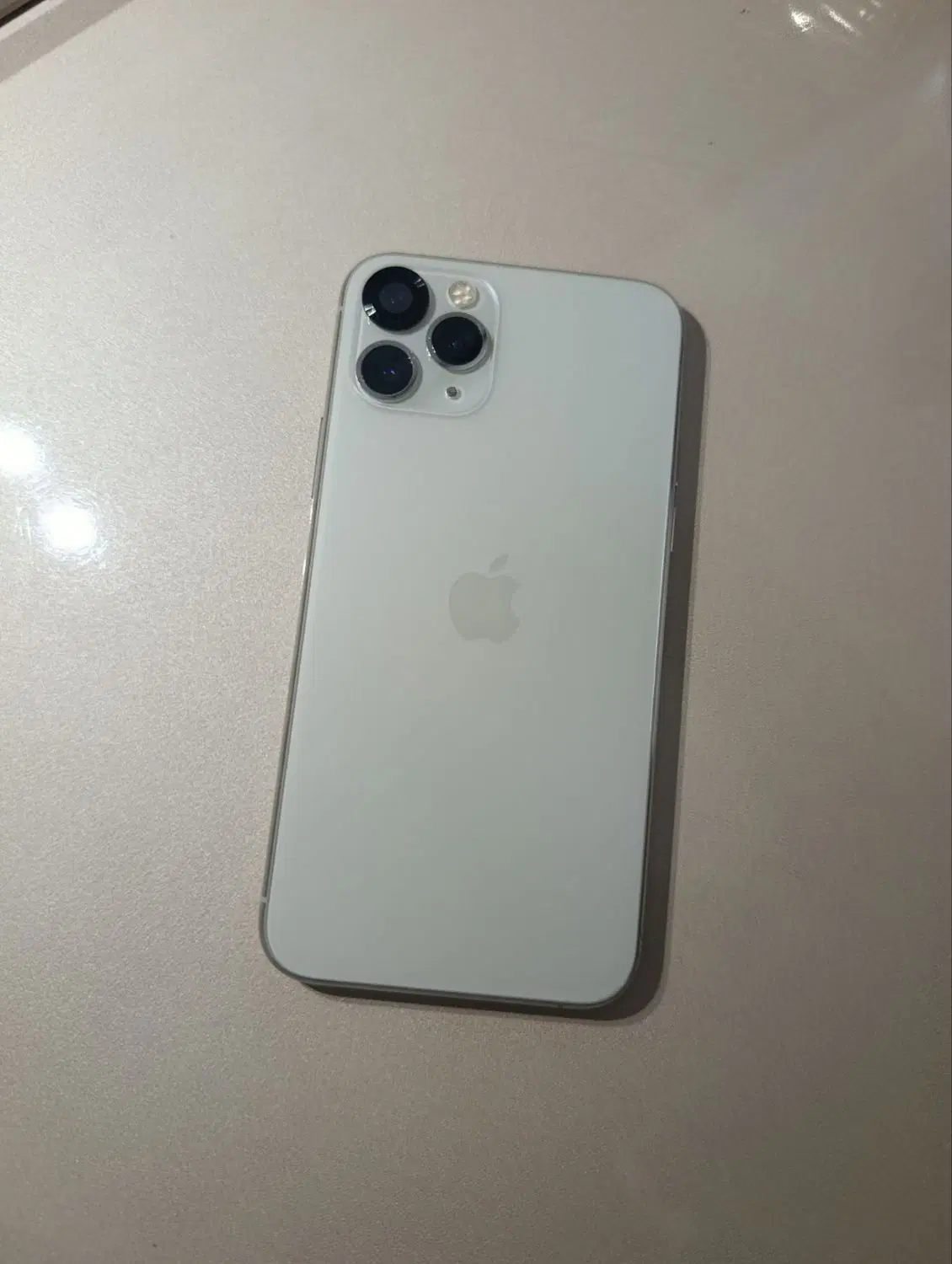 iphone11 pro|موبایل|میانه, |دیوار