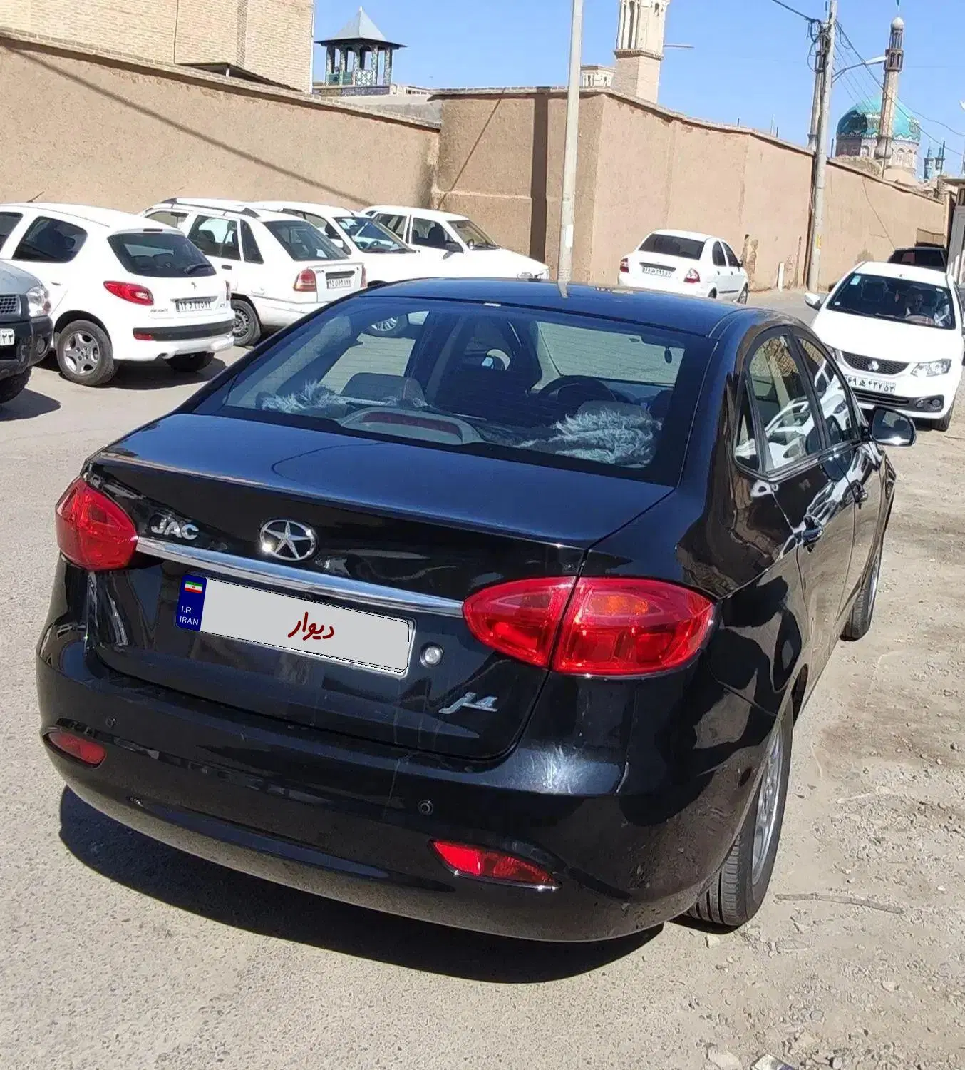 جک j4|خودرو کلاسیک|کاشان, پا نخل|دیوار