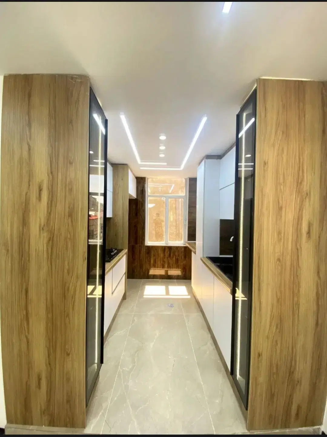 ۷۰متر۲خواب/پارکینگ/غرق نور/تاپ لوکیشن پونک, تهران