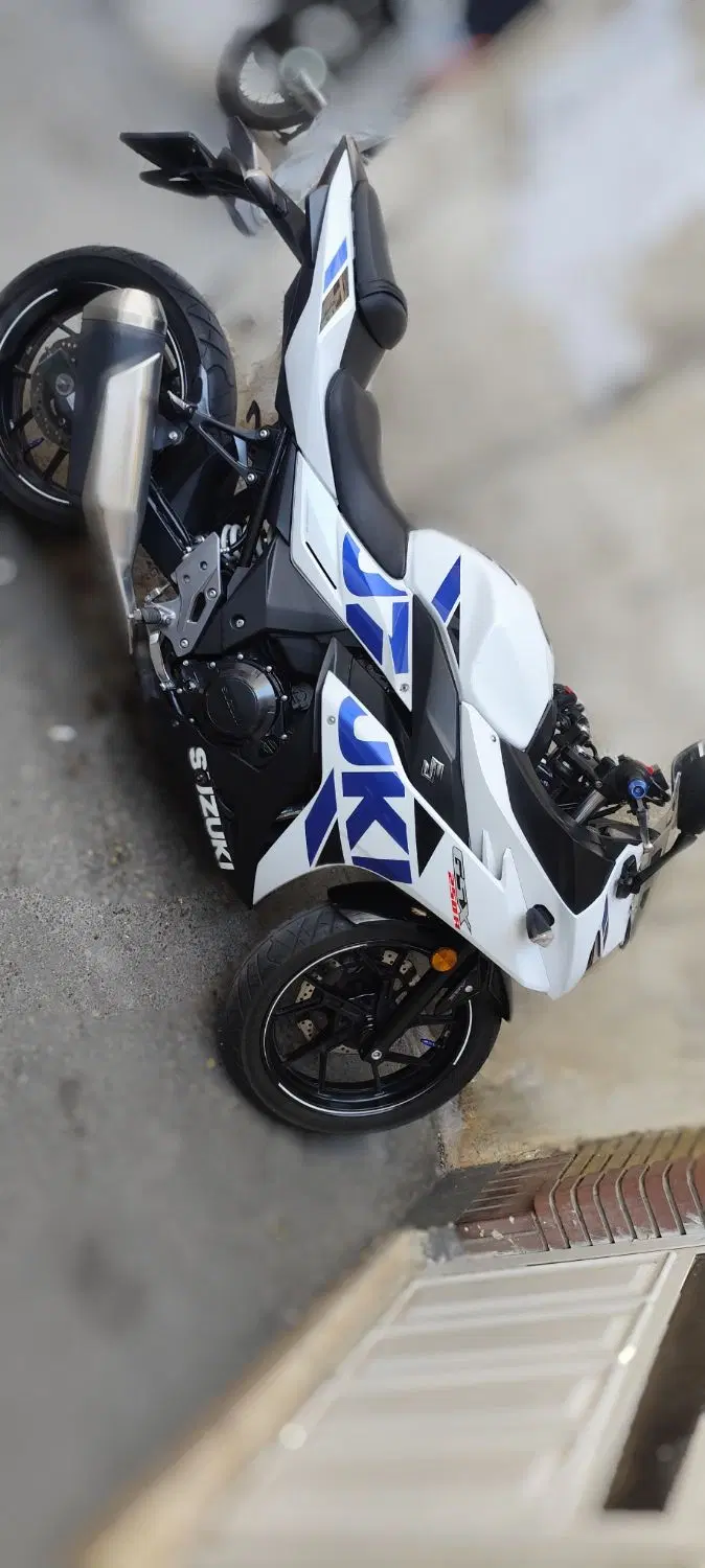 SUZUKI gsx250R|موتورسیکلت|تهران, یافتآباد|دیوار