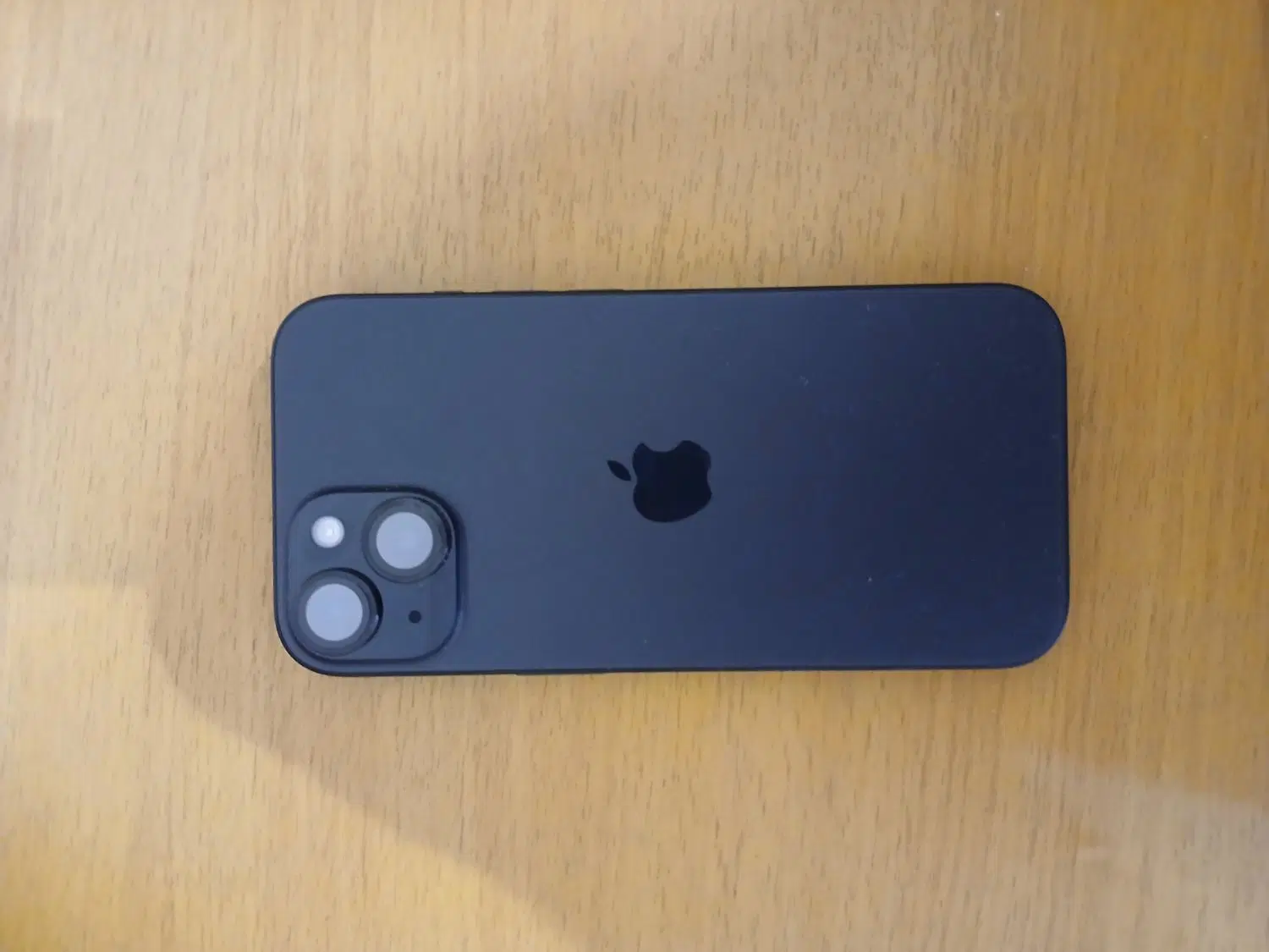 iphone15 normal 128ch|موبایل|اصفهان, باغ دریاچه|دیوار