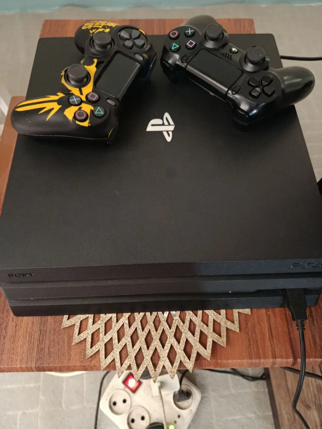ps4 pro 1T|کنسول، بازی ویدئویی و آنلاین|بوشهر, |دیوار
