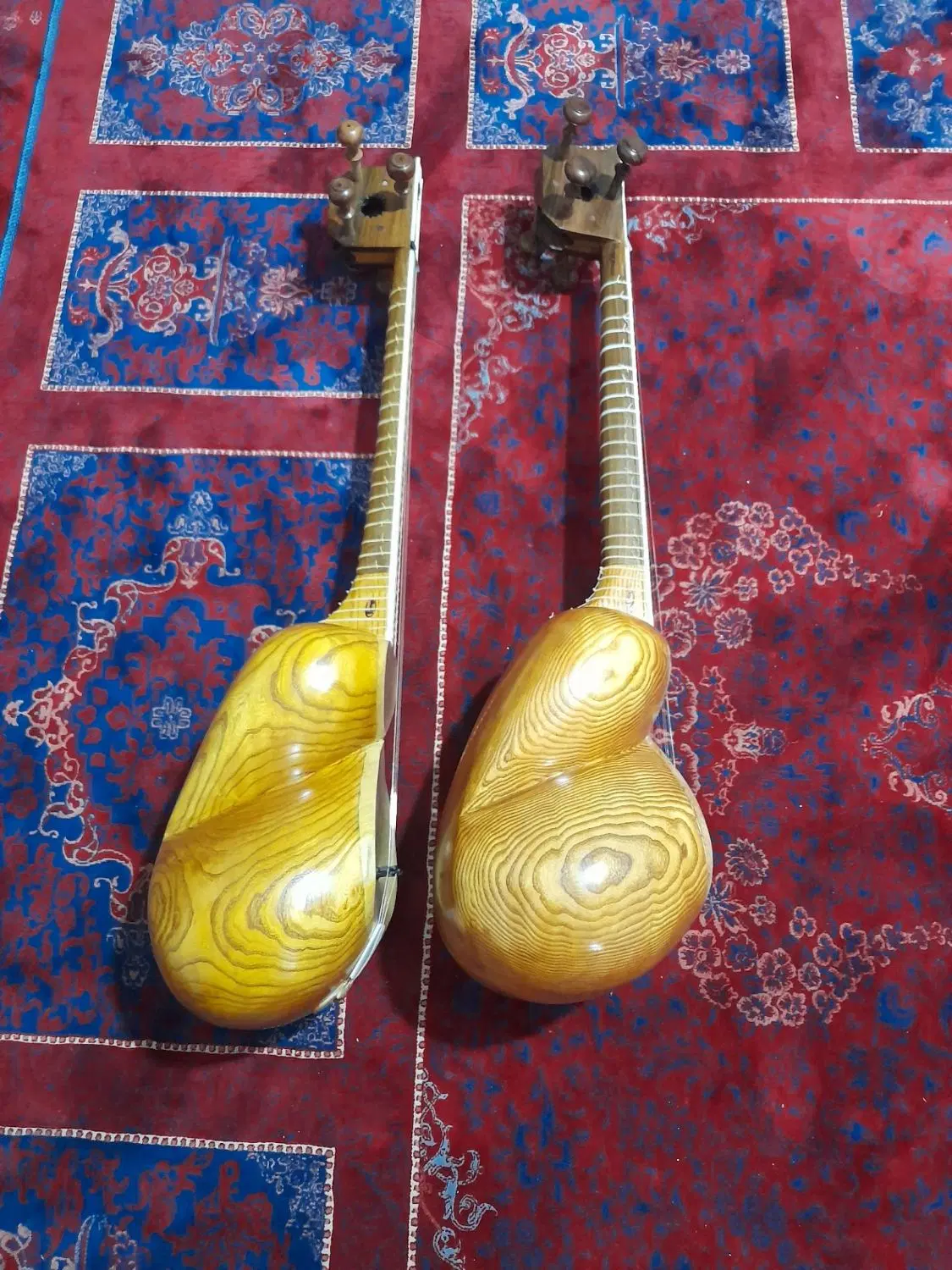 تار|سازهای سنتی|نیشابور, کشتارگاه|دیوار