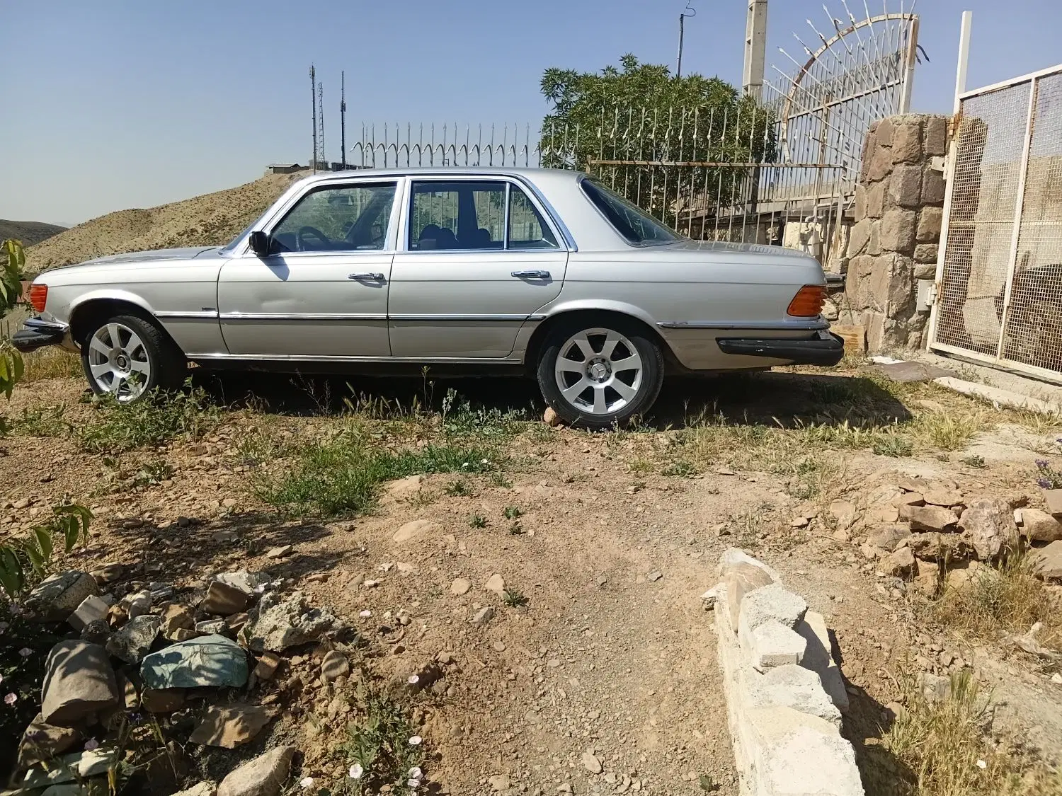 بنز۲۸۰|خودرو کلاسیک|تهران, سوهانک|دیوار