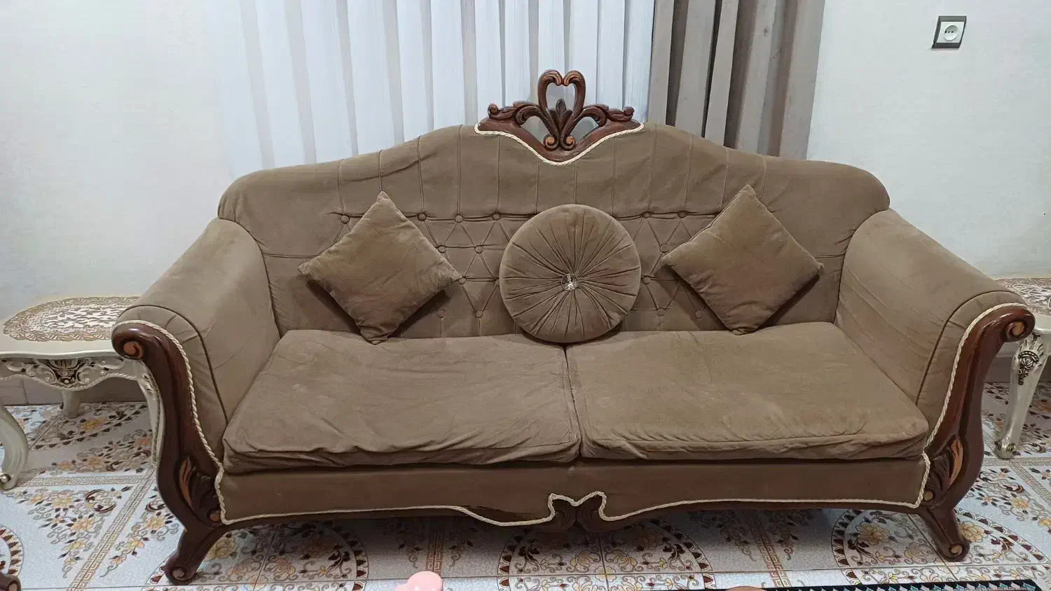 مبل|مبلمان خانگی و میز عسلی|کوچصفهان, |دیوار
