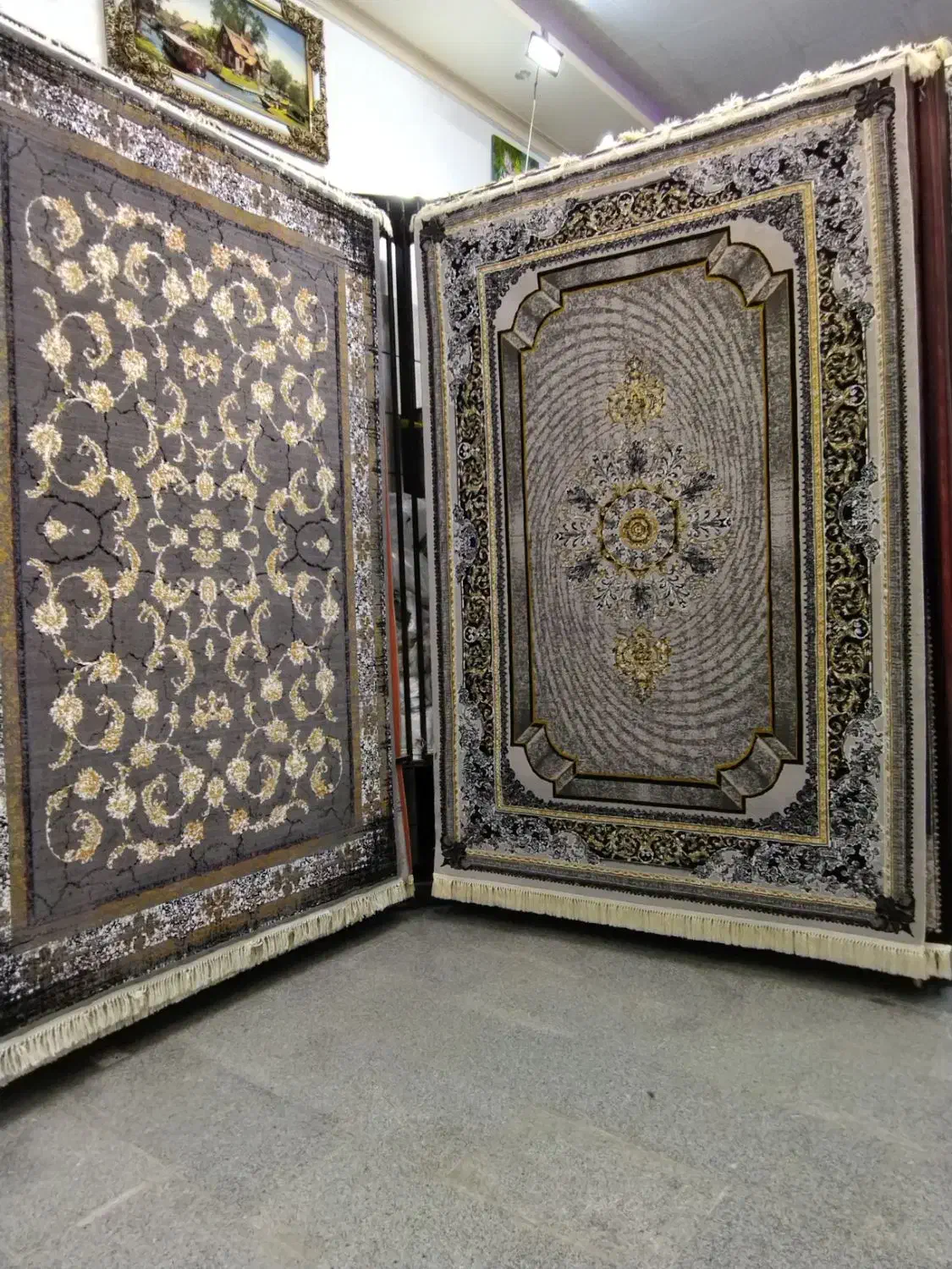 فرش نیلای|فرش|خوی, |دیوار