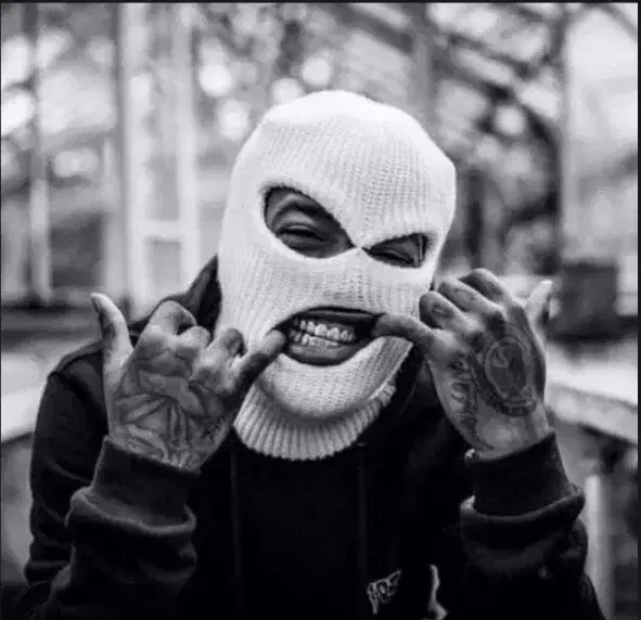 ادیت|فیلم و موسیقی|تبریز, |دیوار