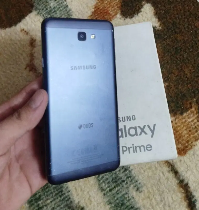 SAMSUNGGalaxy7prime|موبایل|کاشان, درب زنجیر|دیوار