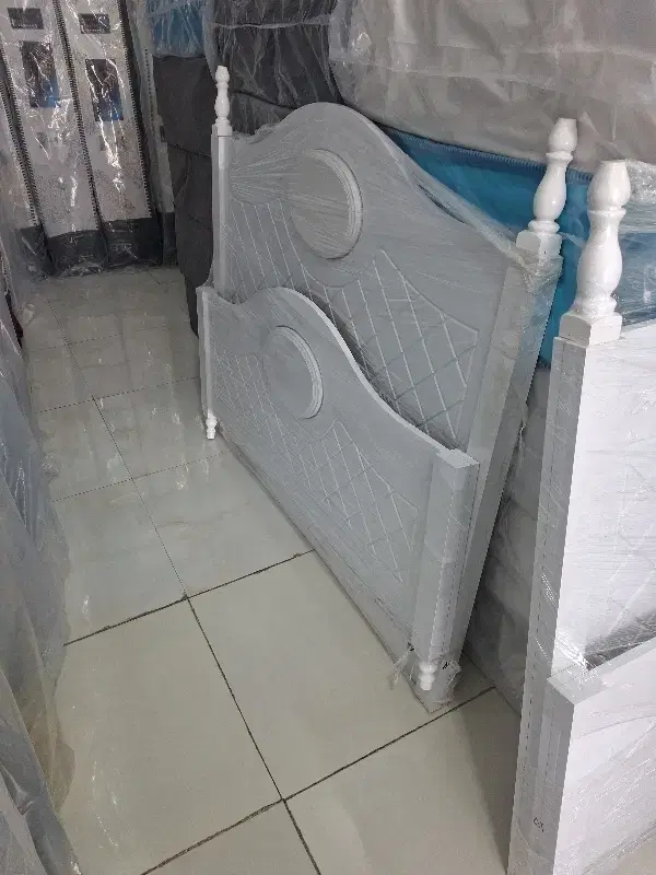 سنگی|تخت و سرویس خواب|ایلام, |دیوار