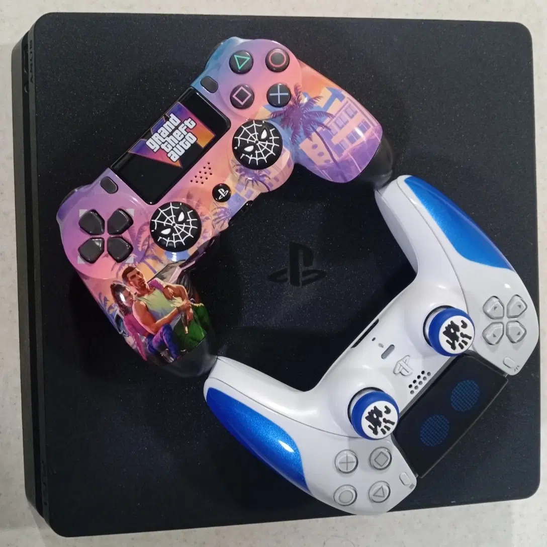 PS4یک ترا|کنسول، بازی ویدئویی و آنلاین|باغستان, |دیوار