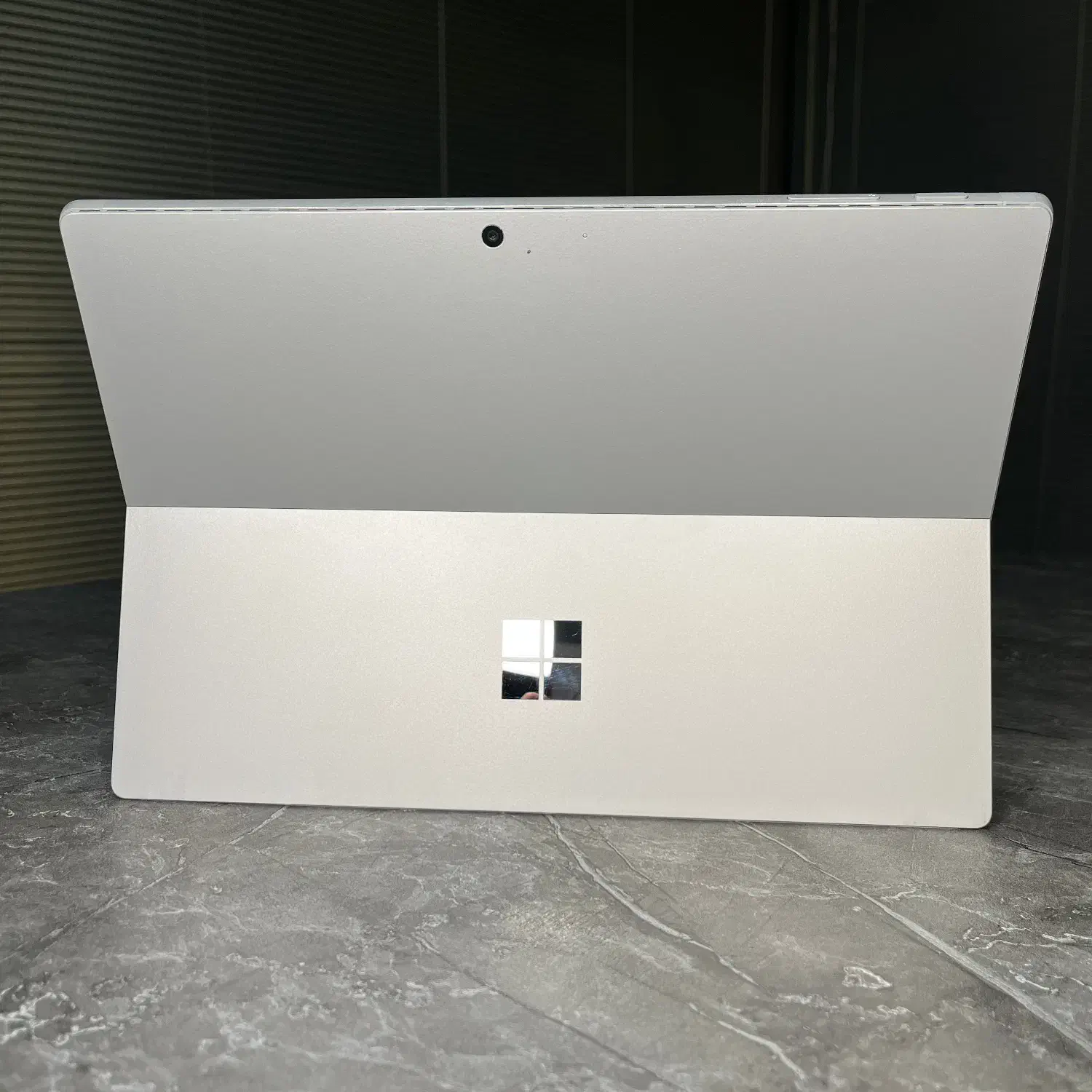 Surface|رایانه همراه|تهران, ستارخان|دیوار