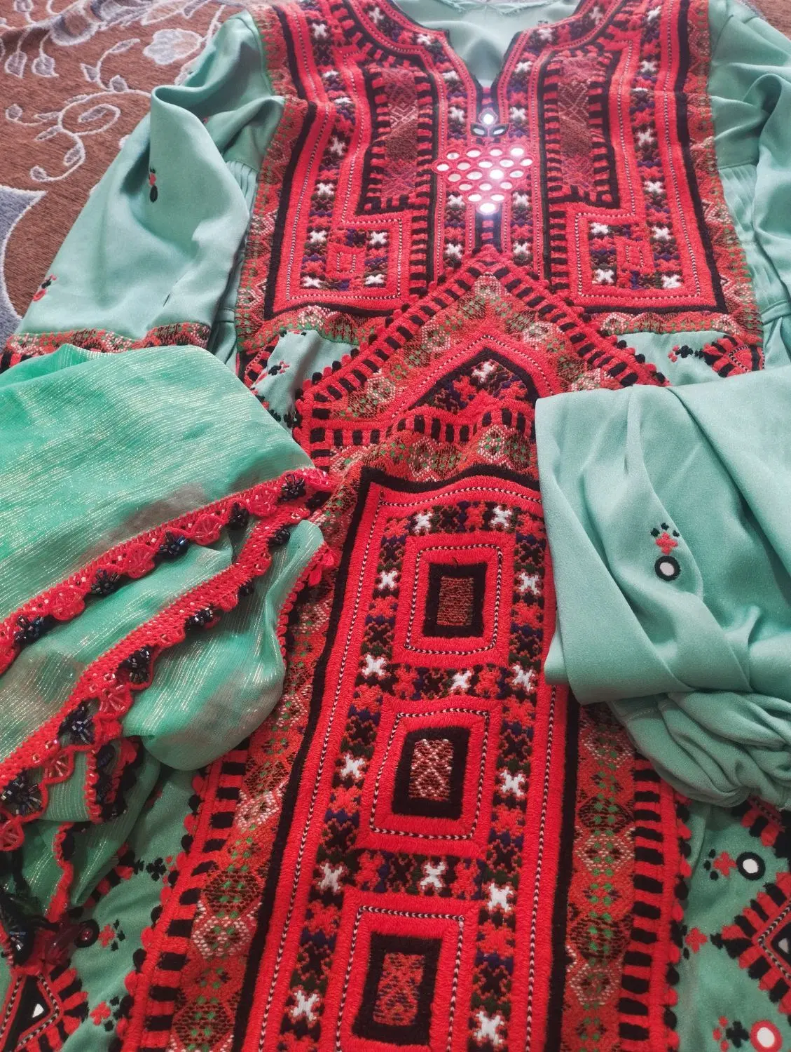 لباس|لباس|سراوان, |دیوار