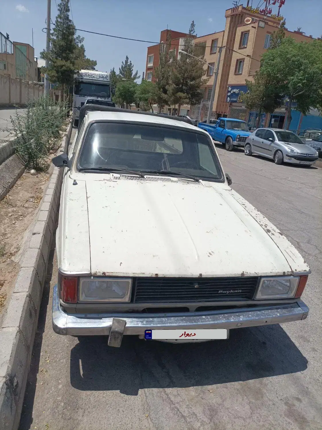 وانت ۸۳|خودرو سواری و وانت|کرمان, |دیوار