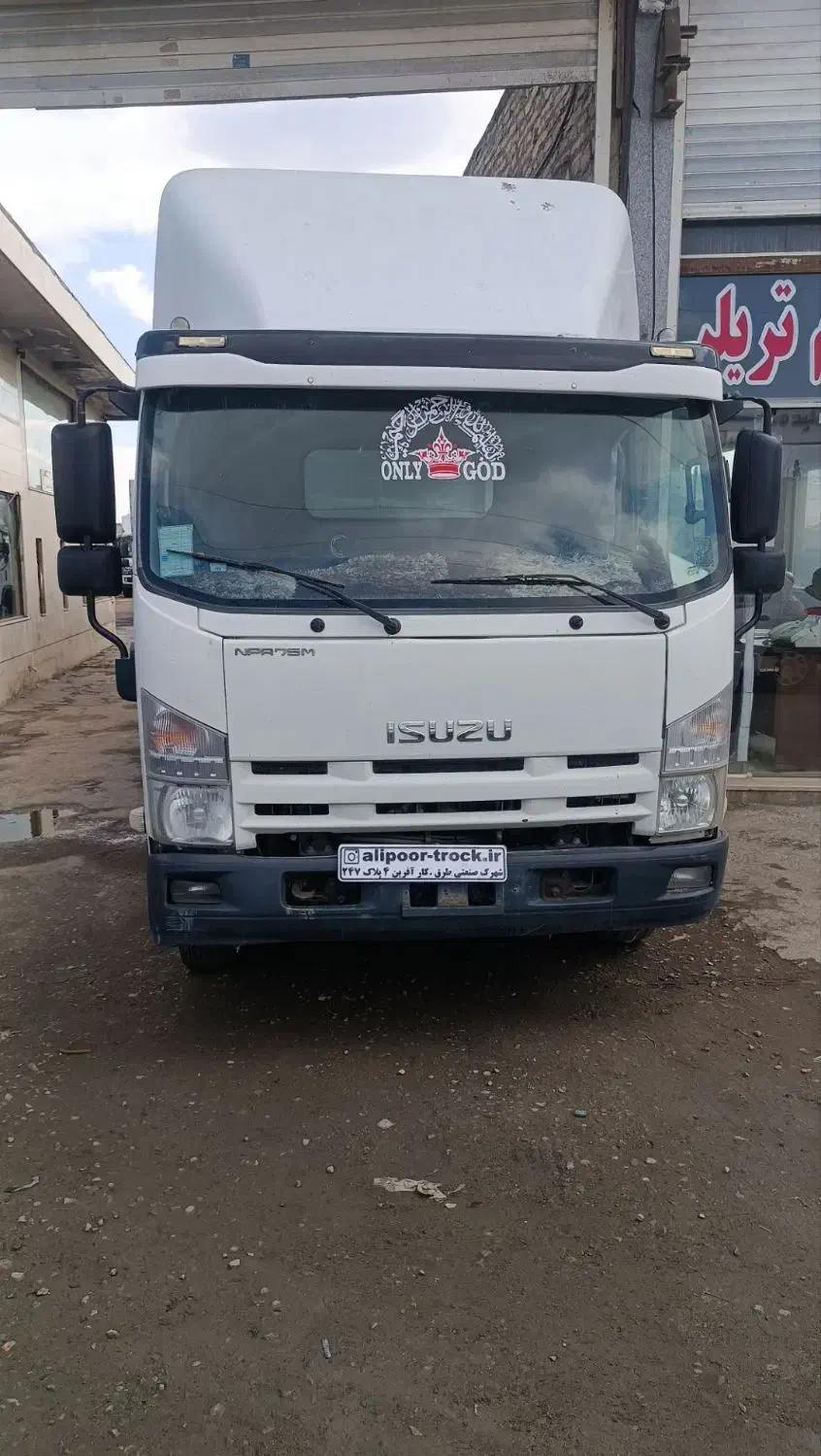 ایسوزو 8تن و انواع کامیون و کامیونت|خودرو سنگین|مشهد, رباط طرق|دیوار