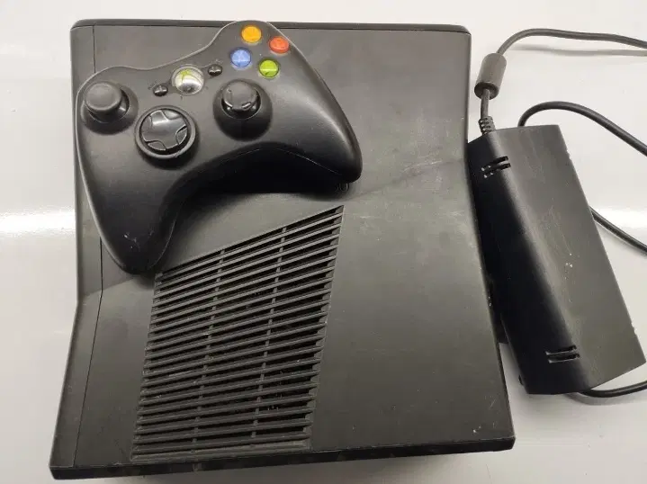 xbox 360 slim|کنسول، بازی ویدئویی و آنلاین|سردشت, |دیوار
