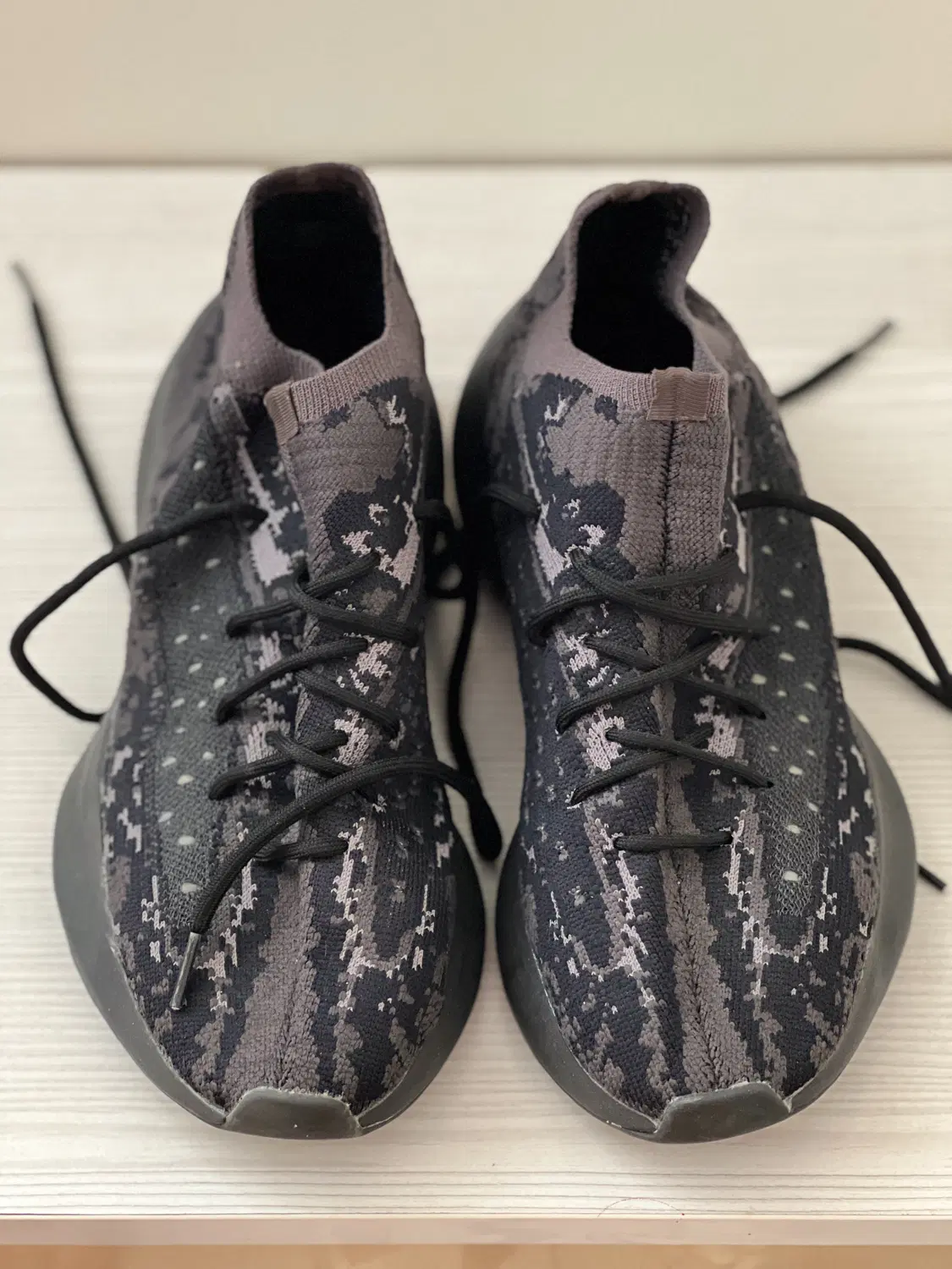 ادیداسYeezy|کیف، کفش، کمربند|کرج, فاز ۱ مهرشهر|دیوار