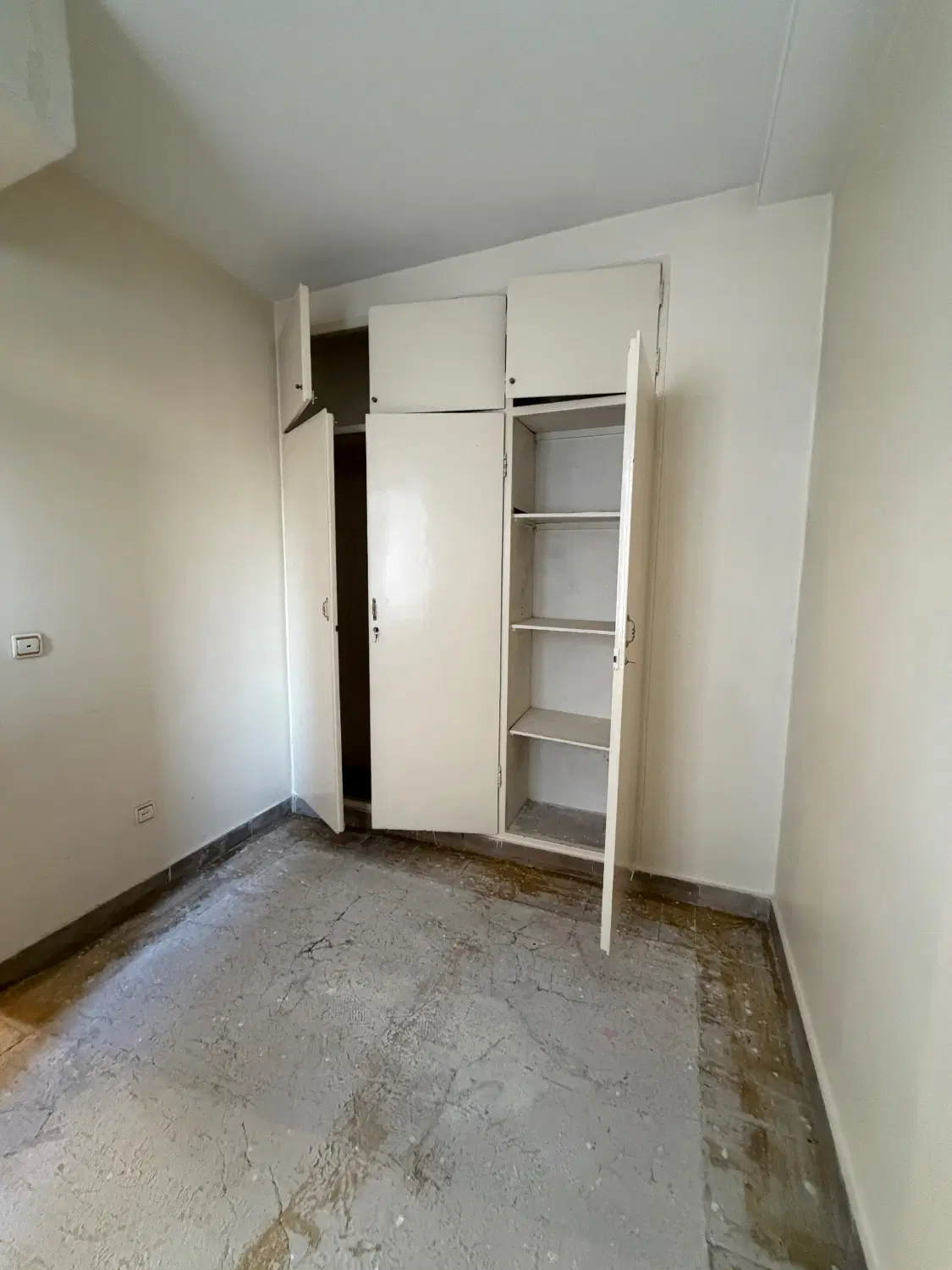 آپارتمان ۶۷ متری تاپ لوکیشن ۱۷ شهریور - Więcej