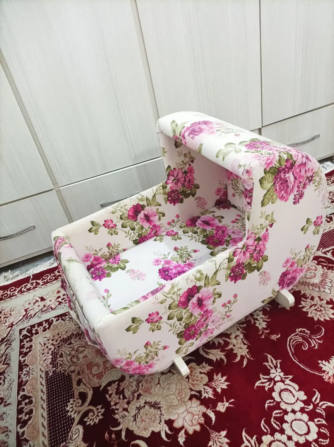 تخت|تخت و صندلی بچه|بهبهان, |دیوار