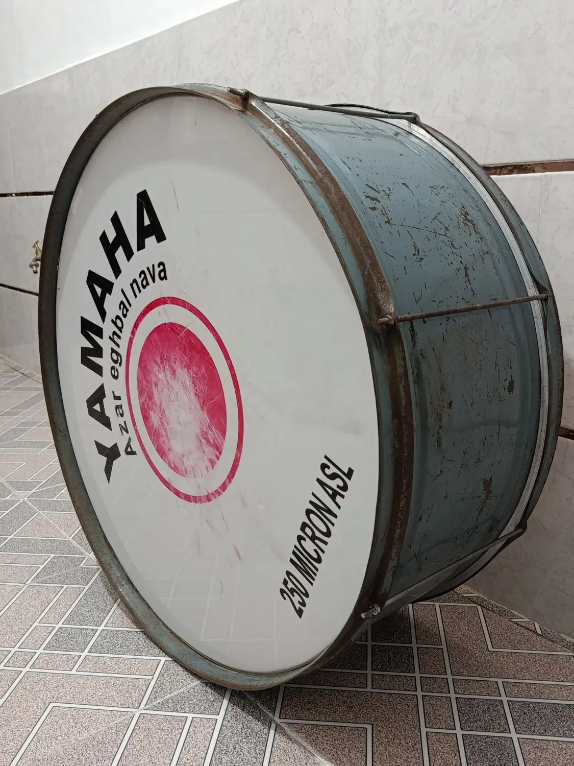 طبل 80|درام و پرکاشن|تاکستان, |دیوار