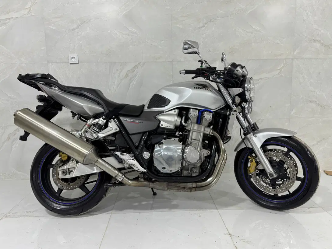 CB 1300 sf. 2003|موتورسیکلت|تهران, تهرانپارس شرقی|دیوار