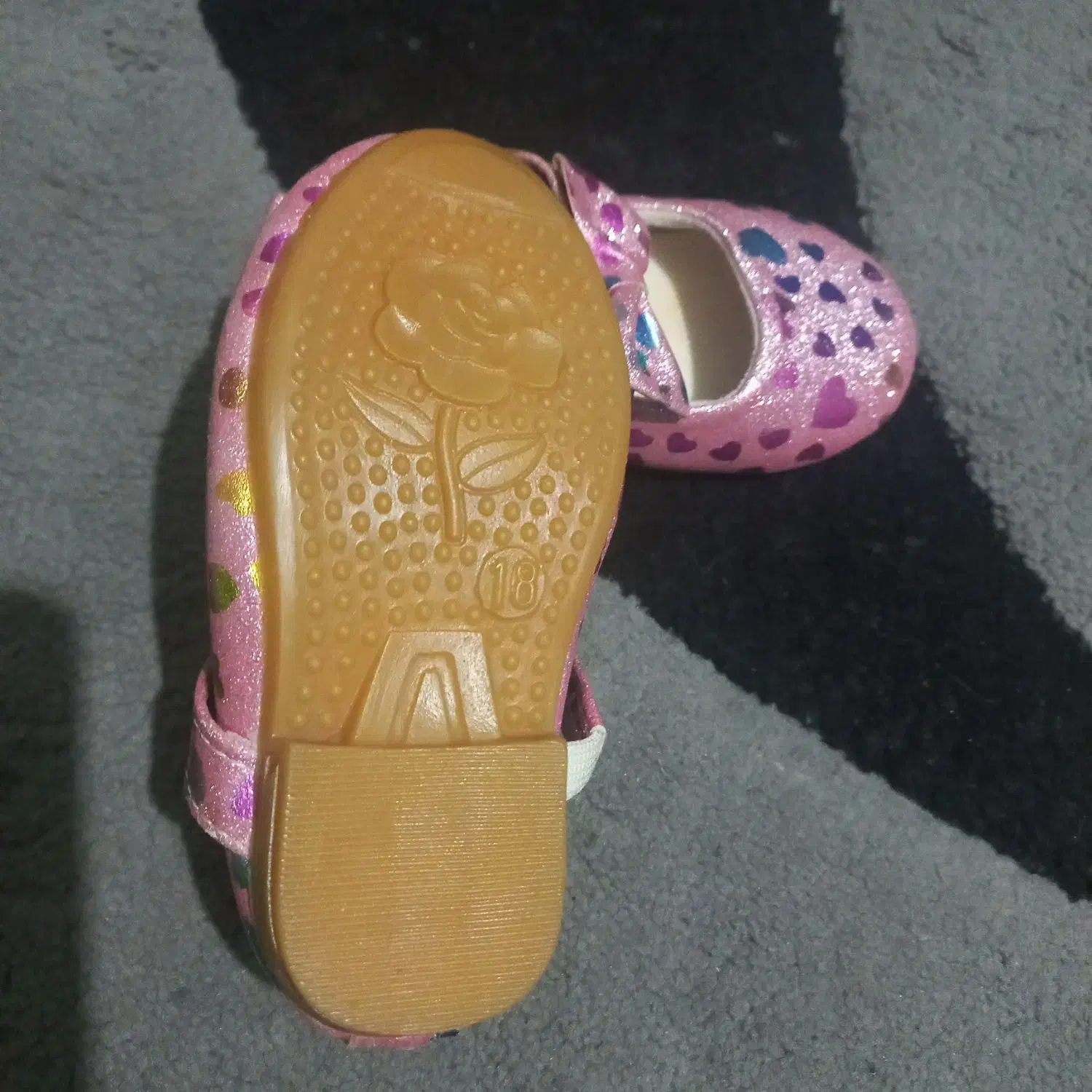 کفش|کفش و لباس بچه|کرمانشاه, |دیوار