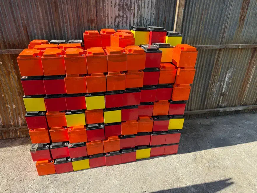 باتری فرسوده یو پی اس فرسوده UPS|قطعات و لوازم جانبی رایانه|تهران, ونک|دیوار