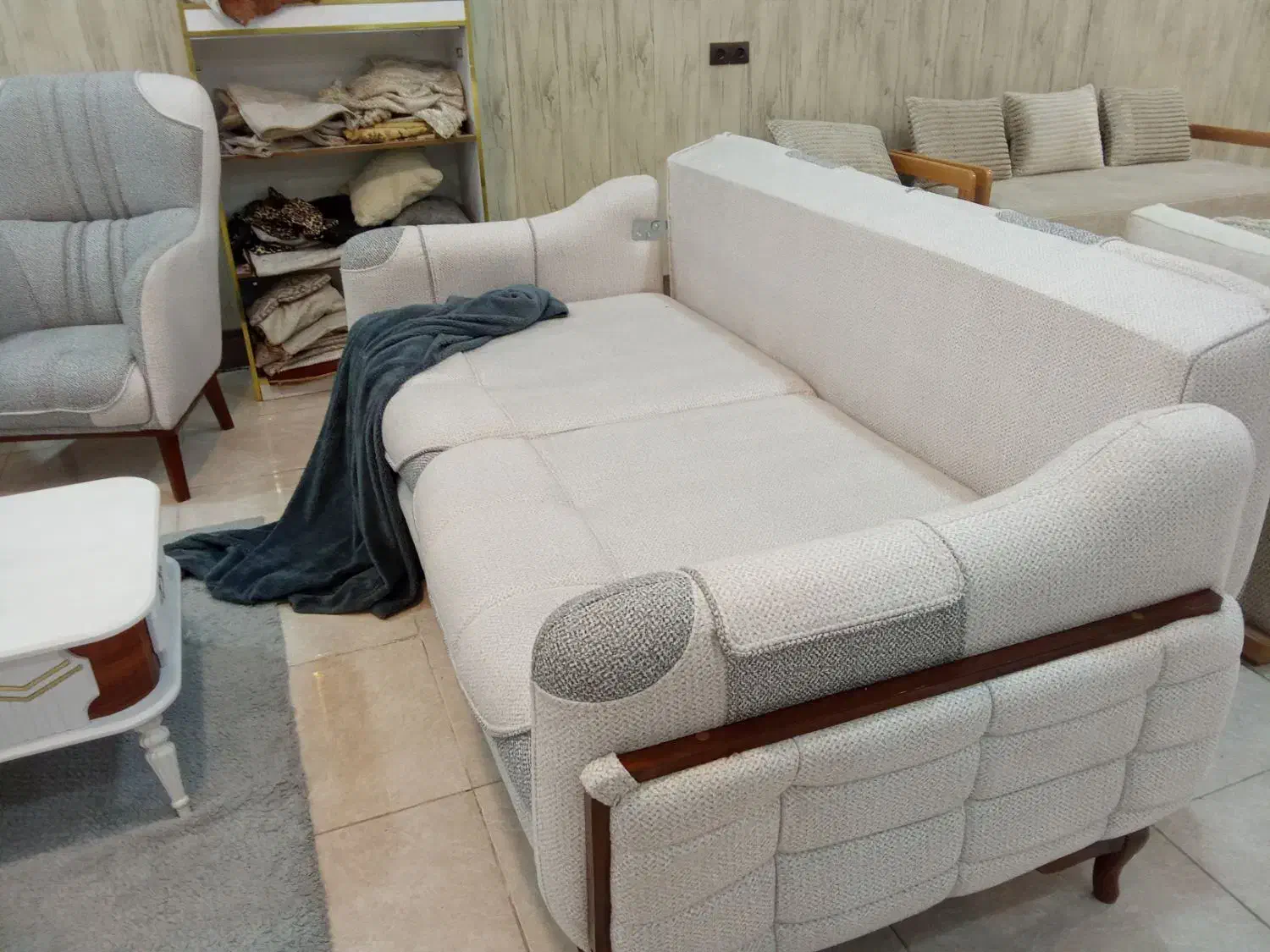 زیرقیمت فقط تا امشب۸نفره تخت شو با میزگلمیز۶۸ملیون|مبلمان خانگی و میز عسلی|شیراز, شهرک گلها|دیوار