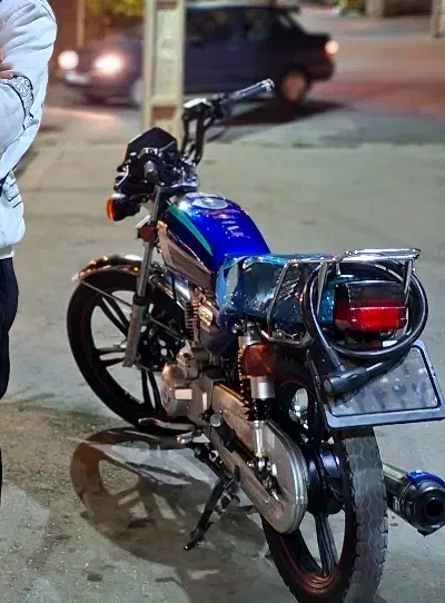 ۲۰۰ کبیر ۴۰۳|موتورسیکلت|شیراز, شریف‌آباد|دیوار