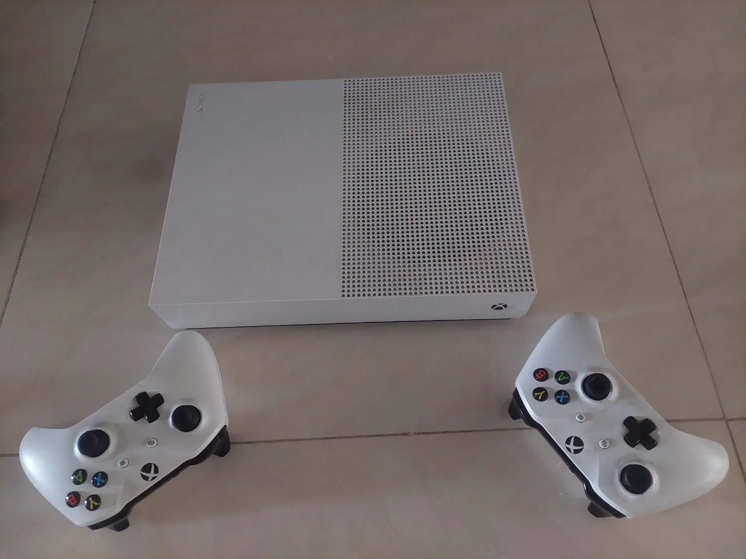 xbox one s 1tra|کنسول، بازی ویدئویی و آنلاین|اصفهان, شهرستان|دیوار