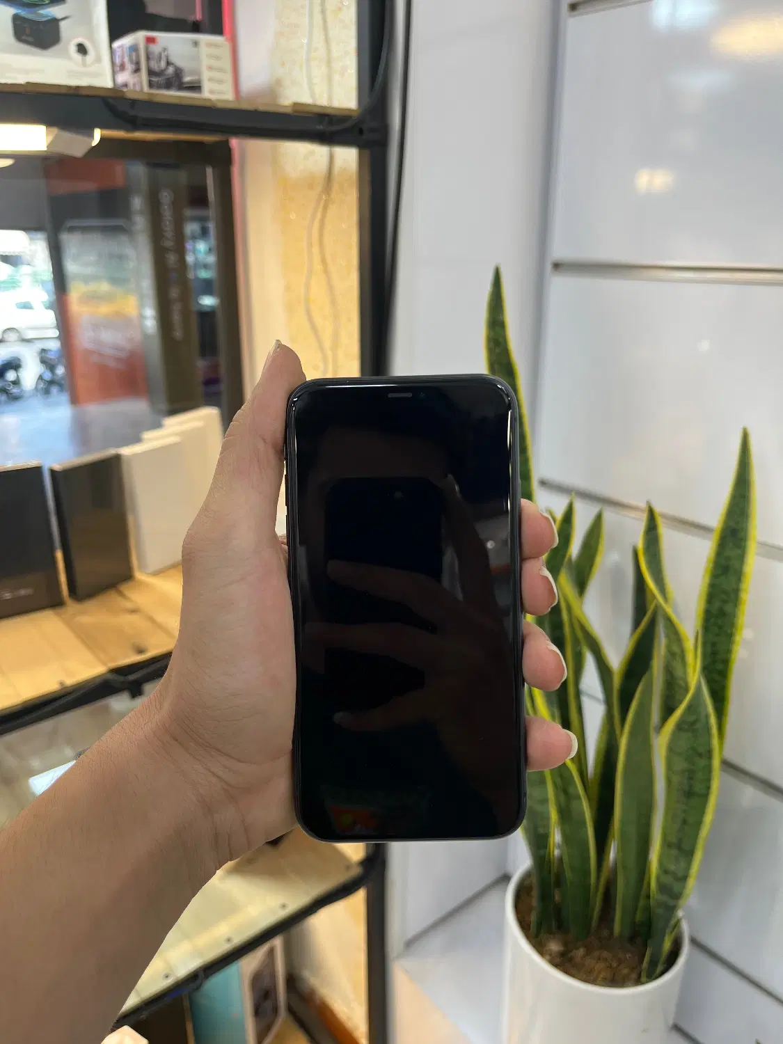 Iphone 11 normal|موبایل|اصفهان, مفتح|دیوار