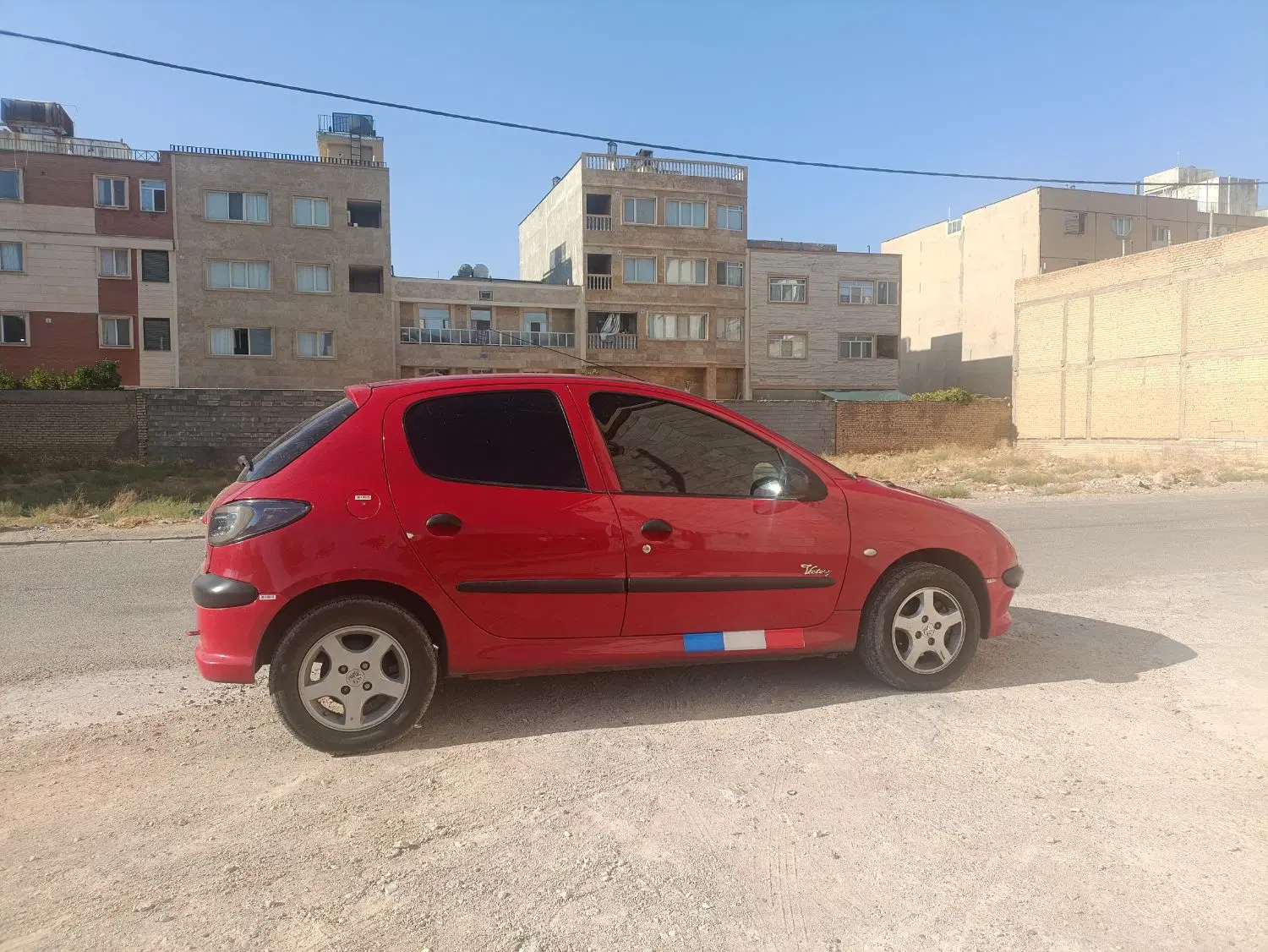 206 قرمز|خودرو سواری و وانت|شیراز, شهرک رضوان|دیوار