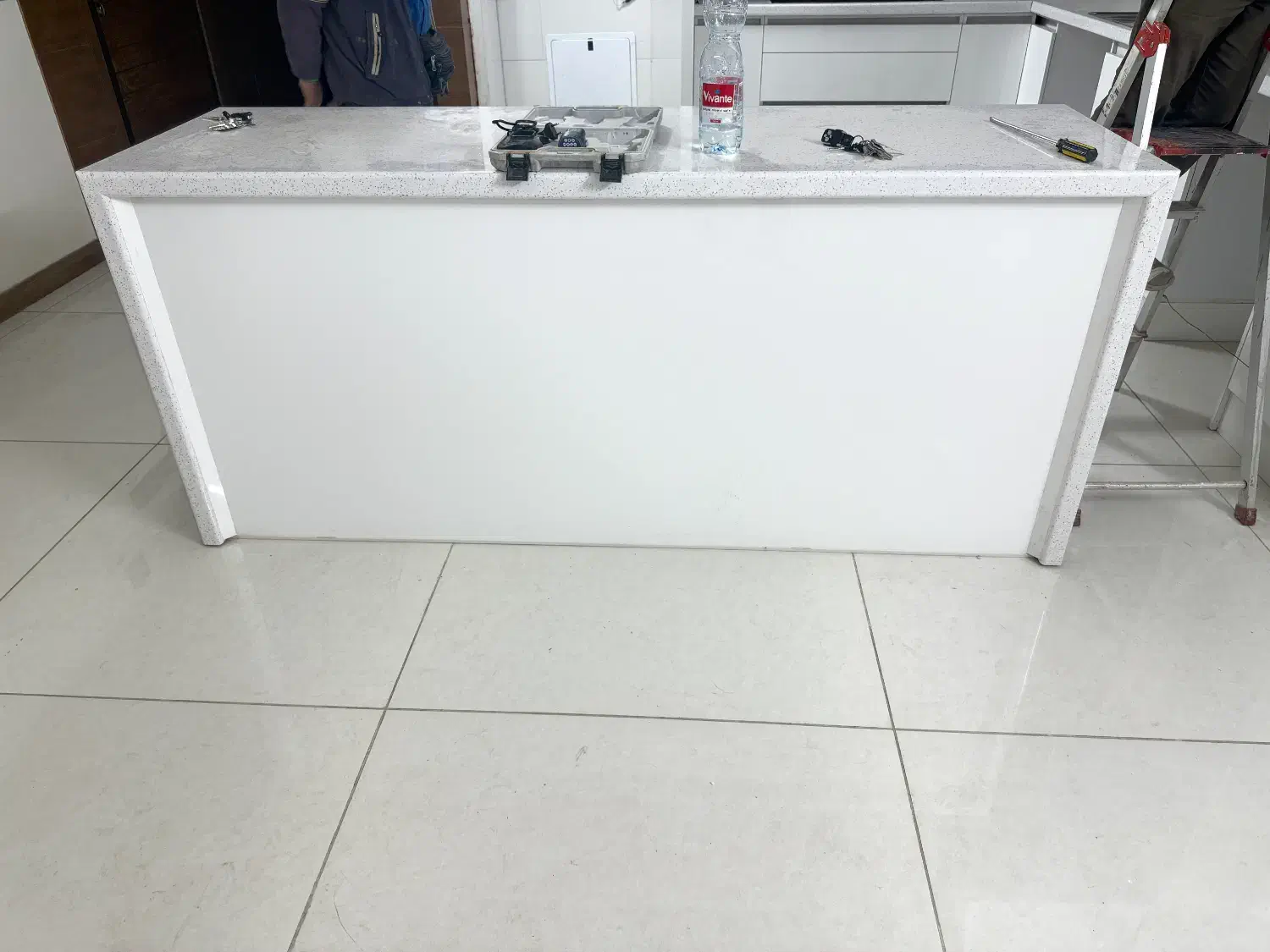 جزیره|میز و صندلی غذاخوری|اصفهان, برازنده|دیوار