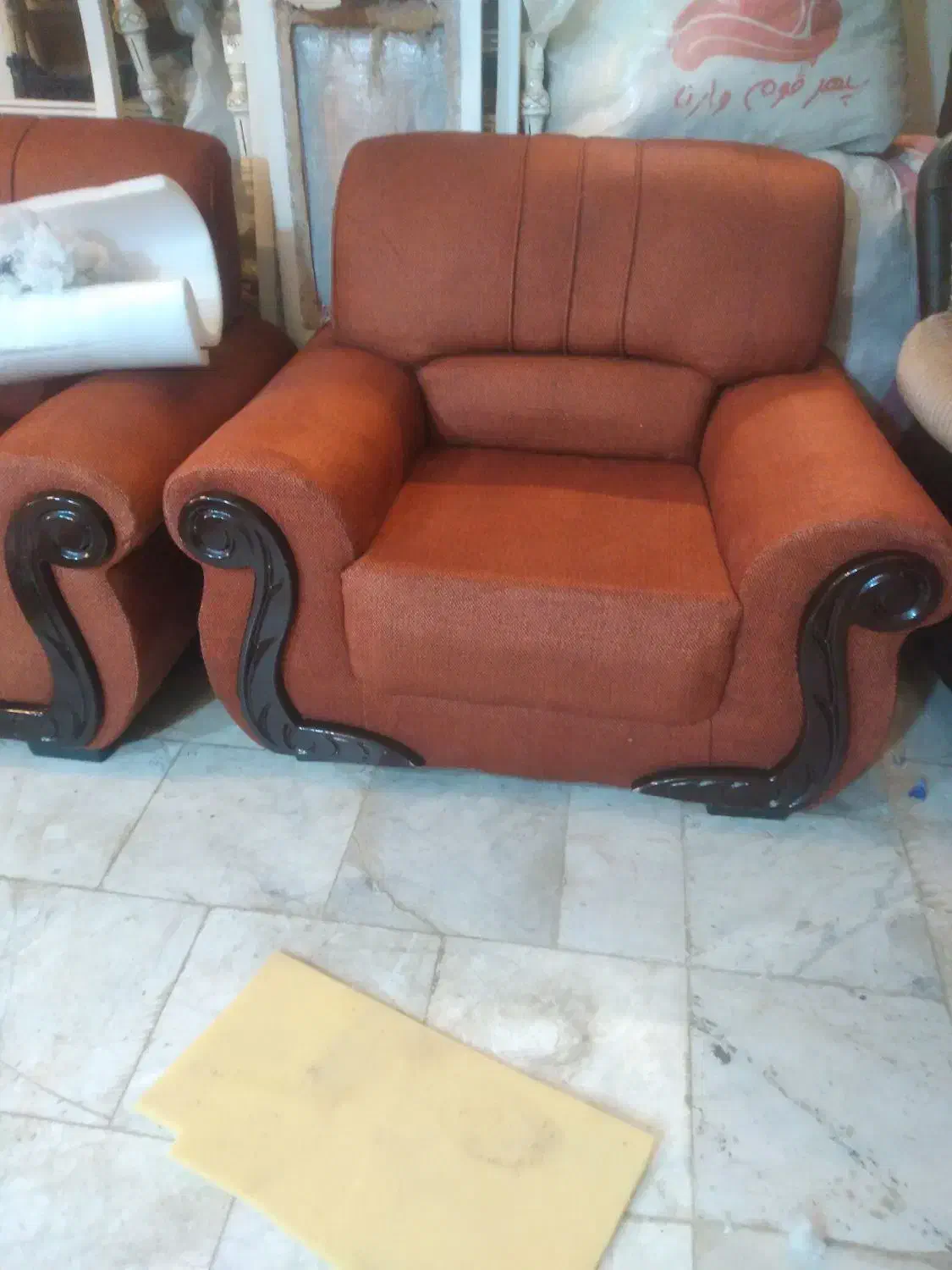 تعمیر مبلمان رسولی|خدمات پیشه و مهارت|زنجان, |دیوار