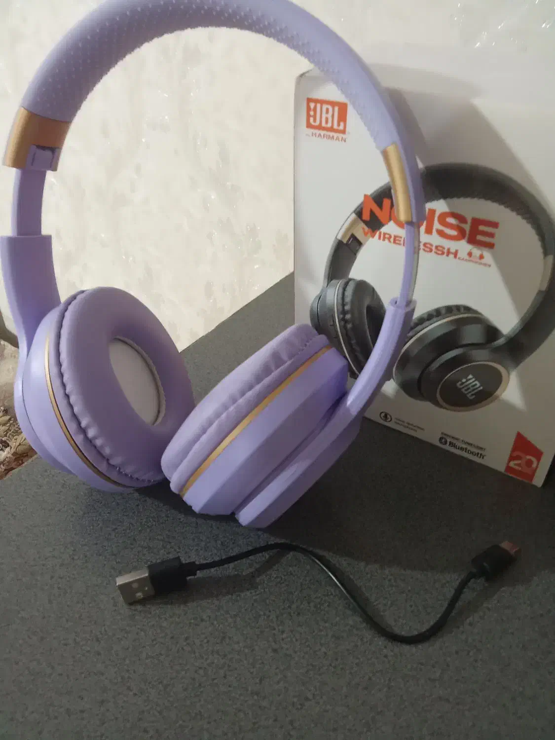 هدفون|صوتی و تصویری|مراغه, |دیوار