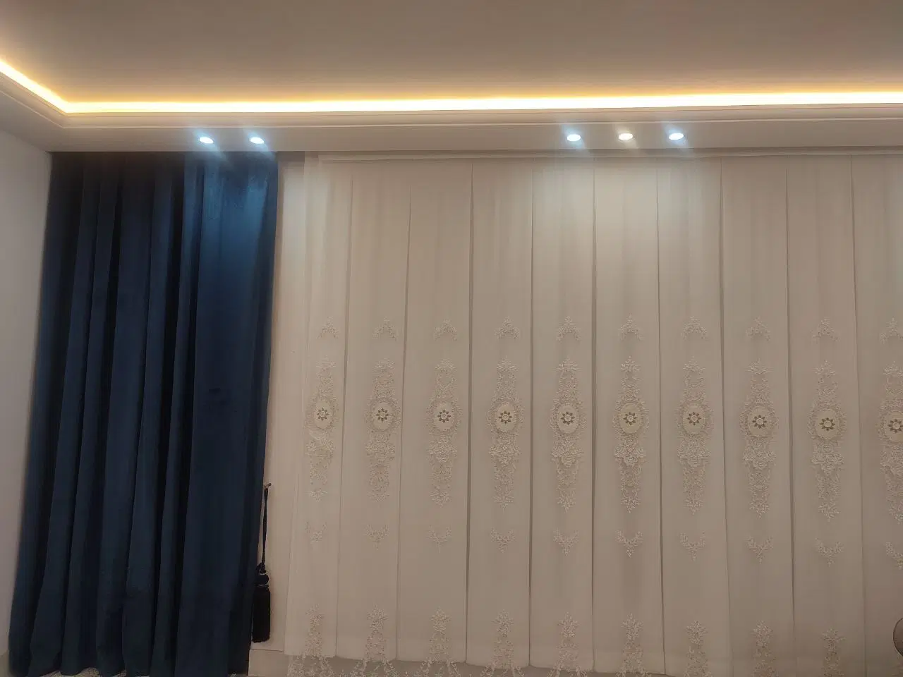 پرده|پرده، رانر، رومیزی|تربتحیدریه, داروپخش|دیوار
