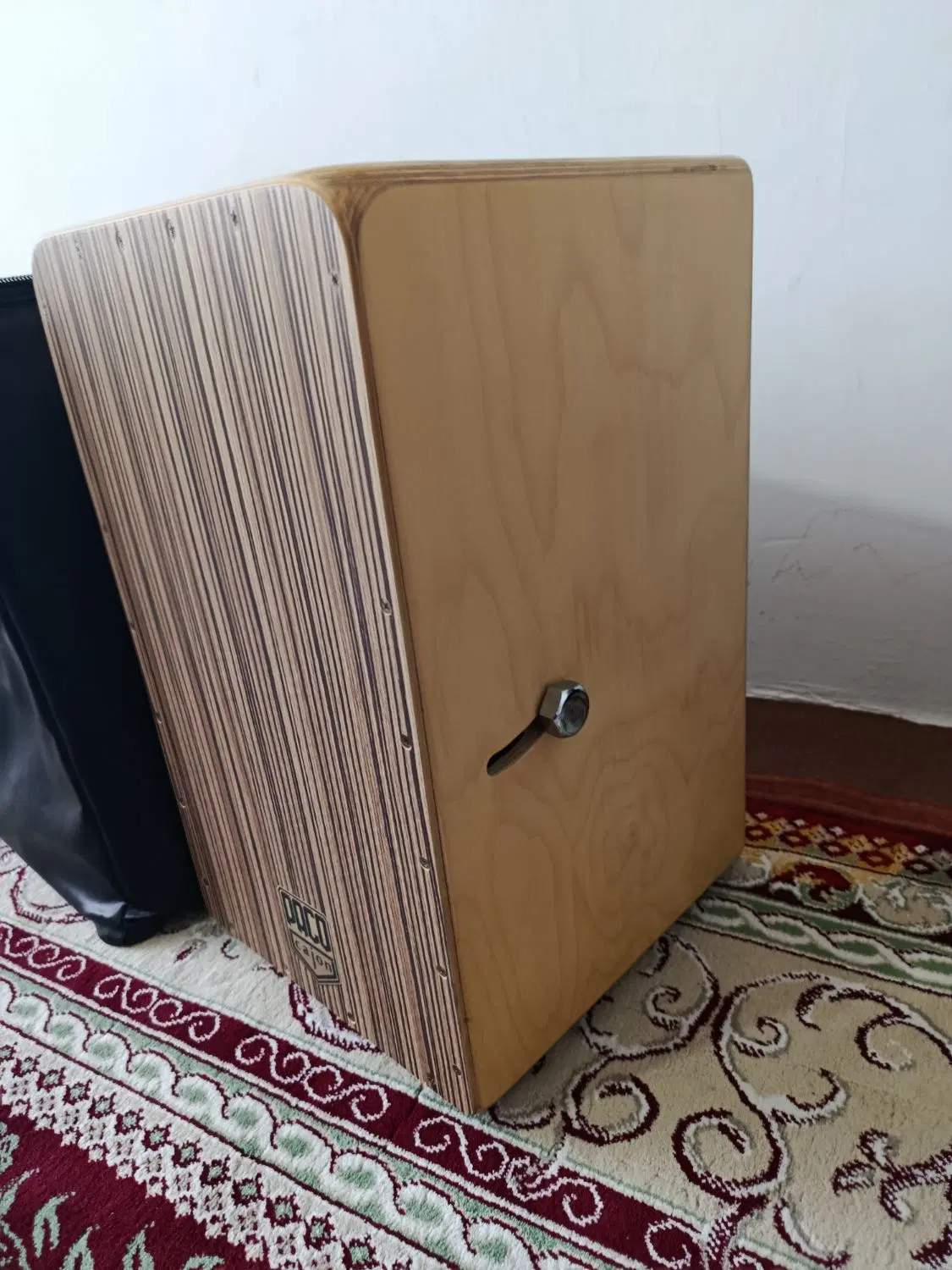 کاخن|درام و پرکاشن|قوچان, |دیوار