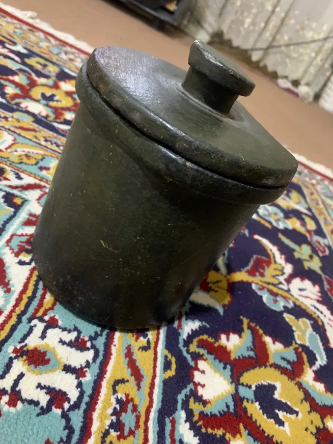 دیزی سنگی|ظروف پخت‌وپز|شیروان (خراسان), |دیوار