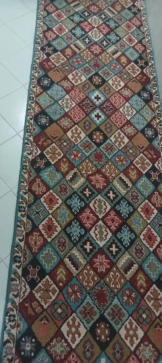 کناره|فرش|نیشابور, دارایی|دیوار
